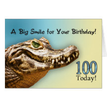 100o Tarjeta de cumpleaños con un cocodrilo sonrie