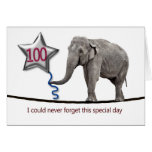 10mo Tarjeta de cumpleaños con el elefante que cam