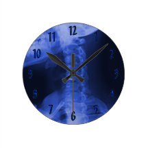 2 radiografiados - Azul electromágnetico Relojes De Pared