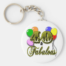 40 y regalos y ropa fabulosos de cumpleaños llaveros
