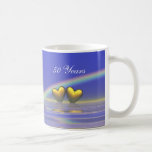 50.o Corazones de oro del aniversario Tazas