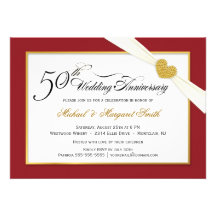 50.o Invitaciones del aniversario - rojo y oro Invitación