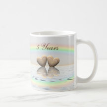 5to Corazones de madera del aniversario Tazas De Café