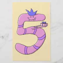 5to Dibujo animado del cumpleaños en rosa Tarjeton
