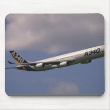 A-340 Airbus, avión de pasajeros europeo Tapetes De Ratones