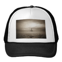 A través de las nieblas, a través del hielo gorras