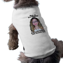 Abrace una camisa del perro de Eve Howlett Camisa De Perro