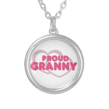 Abuelita orgullosa collares