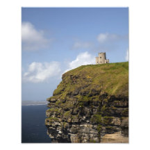 Acantilados escénicos de Moher y de la torre de O' Arte Fotográfico
