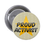 Activista orgulloso pin
