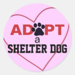 Adopte un perro del refugio etiqueta redonda