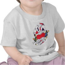 AFORTUNADO EN TATUAJE DEL AMOR CAMISETA