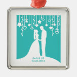 Aguamarina y siluetas blancas del boda de novia y  ornamento de navidad
