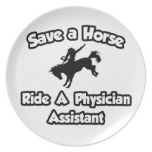 Ahorre un caballo. Monte a un ayudante del médico Platos De Comidas