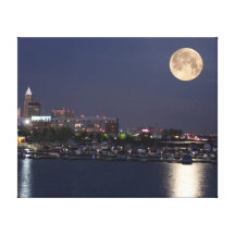 Ajuste estupendo de la luna en Cleveland, Ohio Lona Envuelta Para Galerías