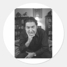 Akram Assem Etiqueta