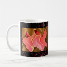 Alabanza rosada - arte del pétalo color de rosa tazas