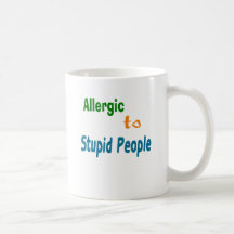 Alérgico a la gente estúpida tazas de café