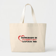 Alguien en asta de bandera me ama camiseta bolsa de mano