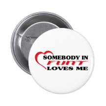 Alguien en pedernal me ama camiseta pin