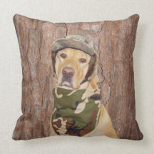 Almohada amarilla de MoJo del americano del labora