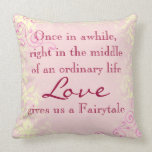 Almohada de tiro de la cita del amor del vintage
