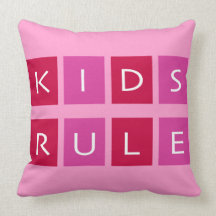 Almohada de tiro de la regla de los niños