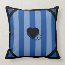 Almohada de tiro del corazón de la raya azul