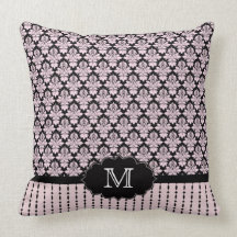 Almohada negra rosada de moda del monograma del da
