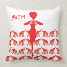 Almohada roja de la hermandad de mujeres del elefa