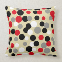 Almohada roja moderna de los puntos