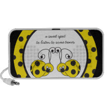 Altavoz amarillo deshilvanado del Doodle de la mar
