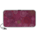 Altavoz oriental del doodle de la flor linda