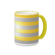 Amarillo brillante con las barras de plata taza