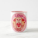 Ámeme me odian taza rosada del cerdo