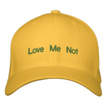 Ámeme no gorra bordada