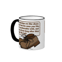 Amistades y taza de los zapatos