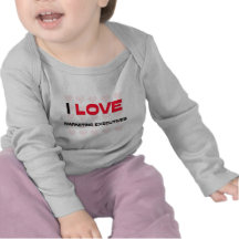 AMO A EJECUTIVOS DE MARKETING CAMISETA