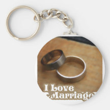 Amo boda que los anillos satisfacen llaveros personalizados