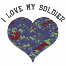 Amo mi corazón del camuflaje del soldado