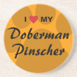 Amo mi Pinscher Pawprint del Doberman Posavasos Cerveza