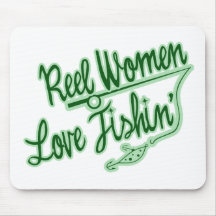 Amor de las mujeres del carrete que pesca al aire  alfombrillas de ratones