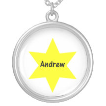 Andrew (estrella amarilla) pendiente