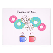 Anillos de espuma y invitación del café