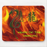 Año chino del dragón que flamea Mousepad