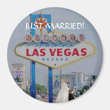 ¡APENAS CASADO! En el botón fabuloso de Las Vegas Imán De Frigorifico