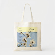¡Apenas casado! magnolias del blanco de las bolsas