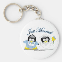 Apenas pingüinos casados llaveros personalizados