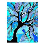 Árbol del invierno en azul postales
