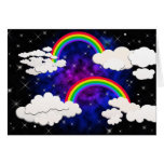 Arco iris, estrellas y nubes en un cielo nocturno felicitación